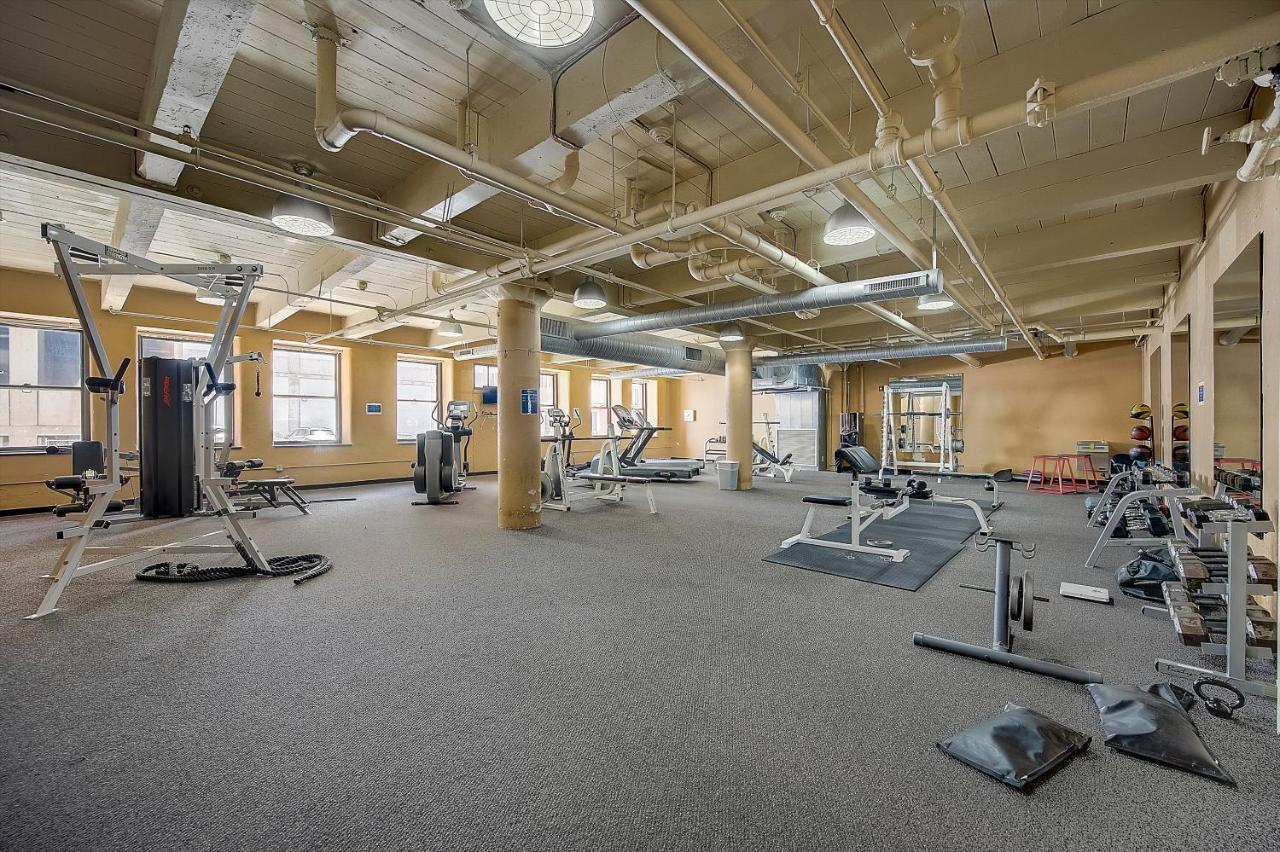 Frontdesk I Sycamore Place Apts Downtown Cincinnati Ngoại thất bức ảnh